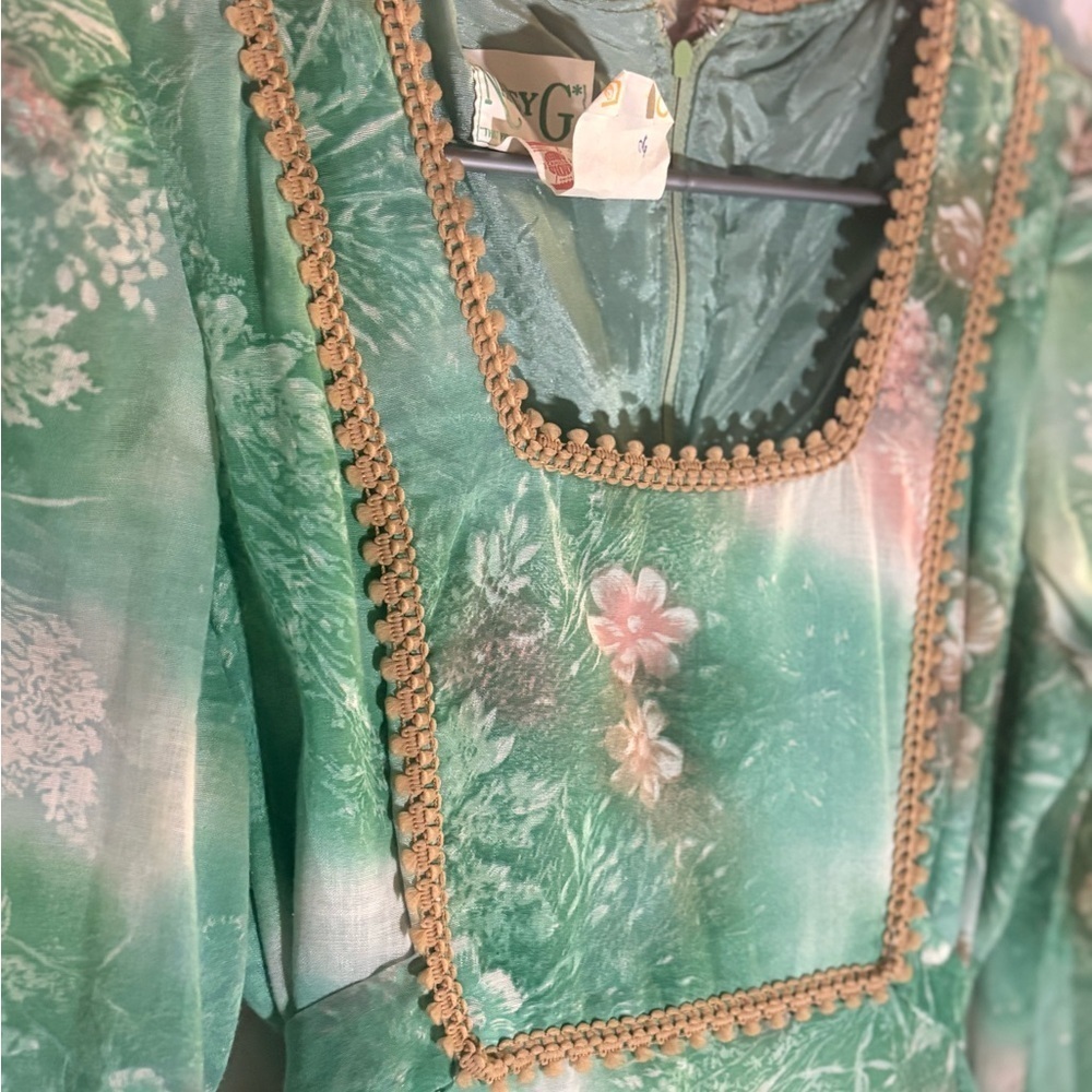 Vintage Floral Green Dress - Picture 4 of 11